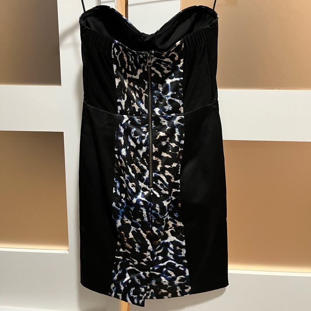 GUESS strapless DRESS - Picture 2 of 6